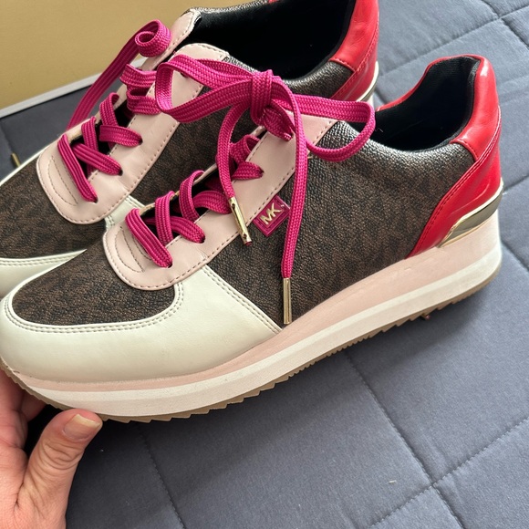 🥳HP🥳NIB Michael Kors Libby Trainers - Picture 11 of 15